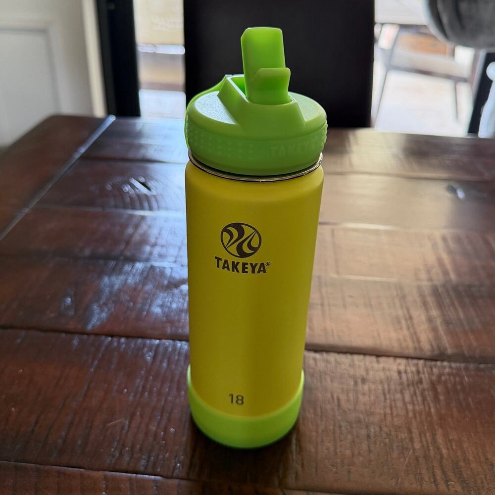 Takeya 18oz water bottle